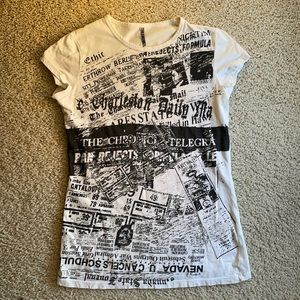 SOLD - Black & white graphic tee